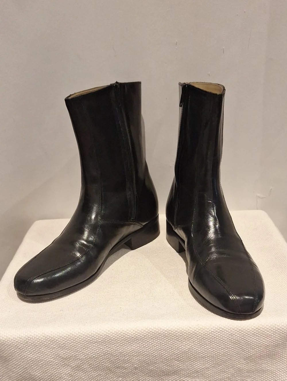 Nunn Bush Men's Black Leather Zip Ankle Boots